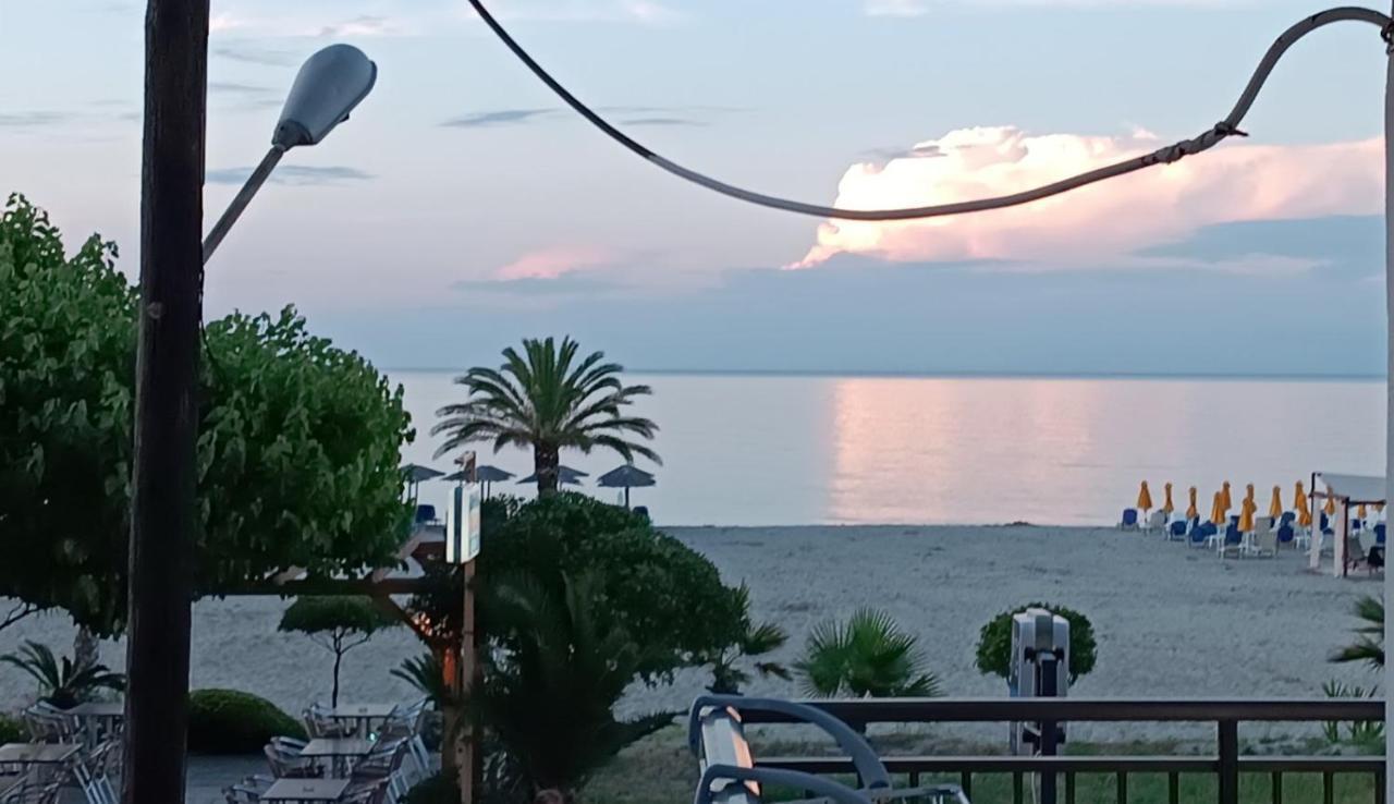 Argo Studios Neoi Poroi Bagian luar foto
